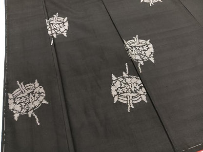 平和屋着物■本場大島紬　地空き　糸巻き文　正絹　逸品　未使用　BAAW7697hv