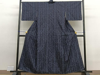 平和屋着物■上質な紬　80亀甲　流水花間道　正絹　逸品　未使用　BAAW7713hv