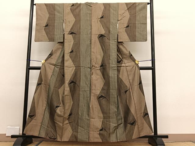 平和屋着物■上質な紬　飛鶴文　正絹　逸品　BAAW7714hv