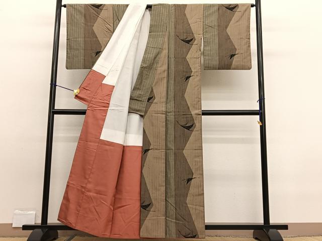 平和屋着物■上質な紬　飛鶴文　正絹　逸品　BAAW7714hv