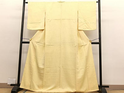 平和屋着物■上質な色無地 格子舞蝶地紋 卵色 正絹 逸品 未使用 BAAW7803hv