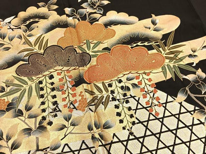 平和屋着物■豪華黒留袖 駒刺繍 エ霞松文 金銀彩 正絹 逸品 BAAW7864hv