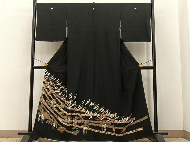 平和屋着物■豪華黒留袖　駒刺繍　飛鶴熨斗花文　金彩　正絹　逸品　BAAW9023hj
