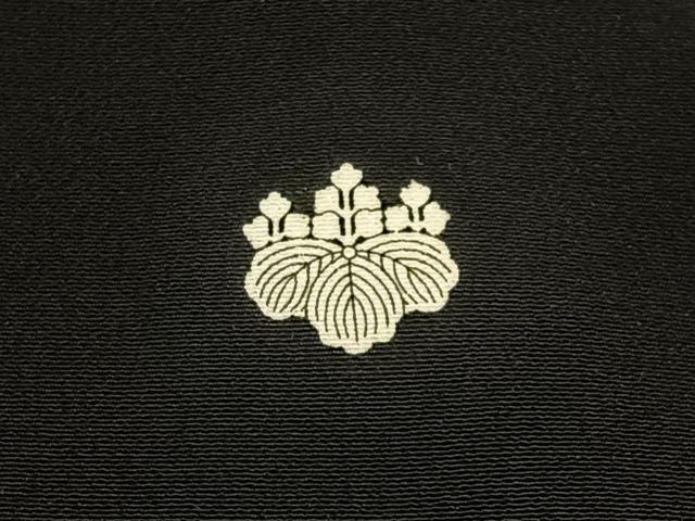 平和屋着物■豪華黒留袖　駒刺繍　群鶴扇面花文　金銀彩　正絹　逸品　BAAW9033hj
