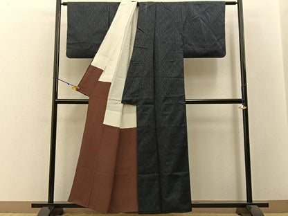 平和屋着物■本場大島紬　亀甲文様　高島屋扱い　正絹　逸品　BAAW9039hj
