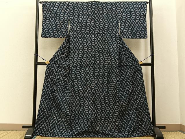 平和屋着物■上質な小紋 ろうけつ染め 菱花文 正絹 逸品 BAAW9607hj