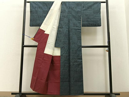 平和屋着物■本場大島紬　7マルキ　幾何学文様　反端付き　正絹　逸品　BAAW9639hj
