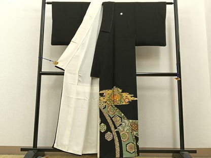 平和屋着物■豪華黒留袖　作家物　駒刺繍　向かい鳳凰正倉院花文　金彩　正絹　逸品　BAAW9692hj