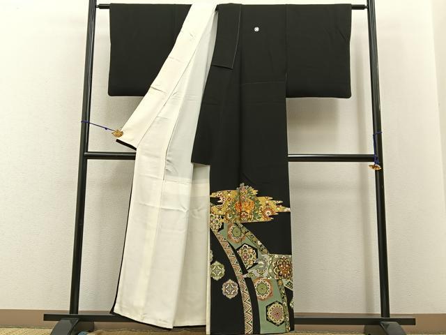 平和屋着物■豪華黒留袖　作家物　駒刺繍　向かい鳳凰正倉院花文　金彩　正絹　逸品　BAAW9692hj