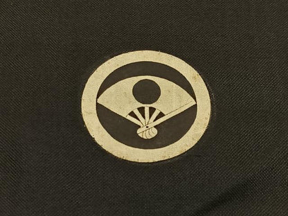 平和屋着物■男性　黒紋付　紬地　正絹　逸品　BAAW9782hj