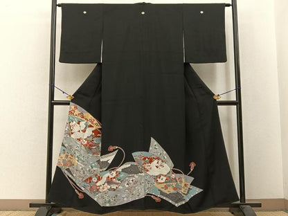 平和屋着物■豪華黒留袖　駒刺繍　飛鶴地紙花文　正絹　逸品　BAAW9794hj