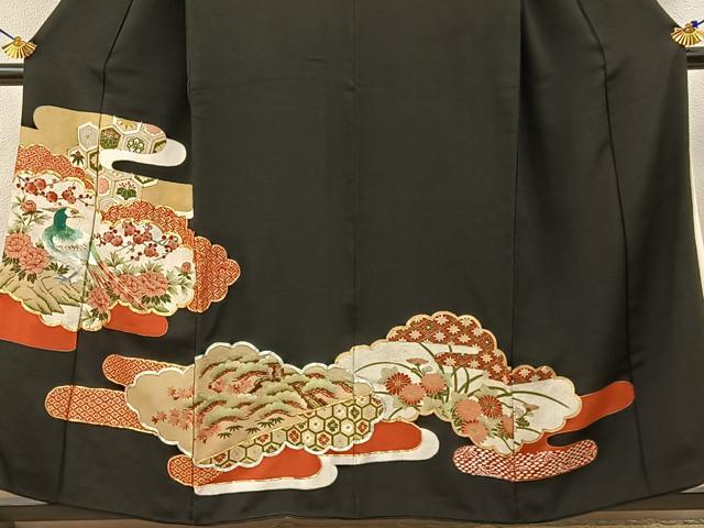 平和屋着物■豪華黒留袖　駒刺繍　孔雀　雲取花文　金銀彩　正絹　逸品　BAAW9816hj