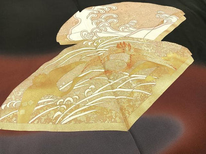 平和屋着物■豪華黒留袖　駒刺繍　文箱飛鶴浜松文　暈し染め　金彩　正絹　逸品　BAAW9840hj