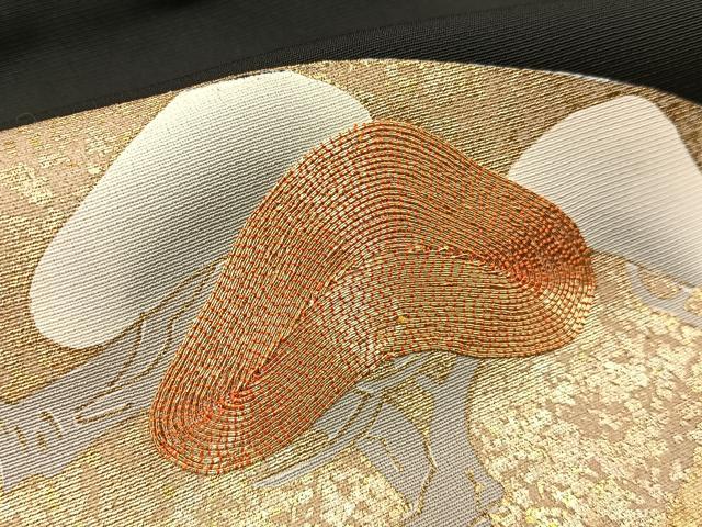 平和屋着物■豪華黒留袖　駒刺繍　文箱飛鶴浜松文　暈し染め　金彩　正絹　逸品　BAAW9840hj