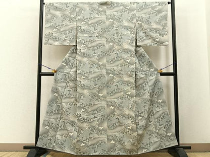 平和屋着物■上質な紬　花蝶文　正絹　逸品　BAAW9857hj