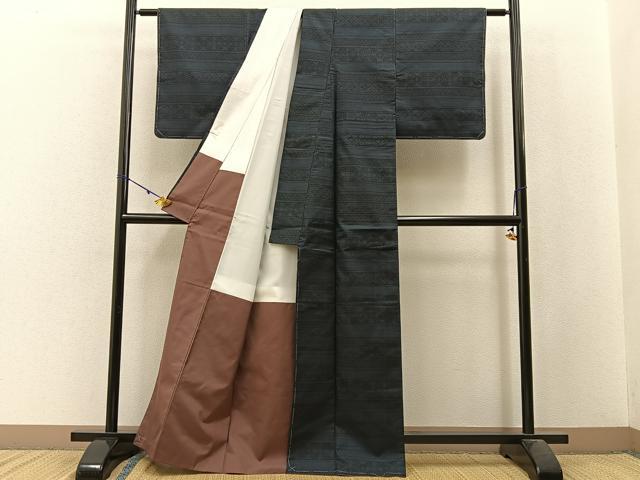 平和屋着物■本場大島紬 7マルキ 横段吉祥文 正絹 逸品 未使用 BAAW9888hj