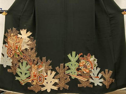 平和屋着物■豪華黒留袖 駒刺繍 御所車若松葉文 金彩 正絹 逸品 BAAW9966hj