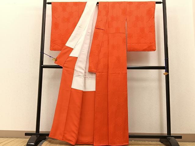 平和屋着物■上質な色無地　亀甲花菱地紋　緋色　正絹　逸品　未使用　BAAW9972hj