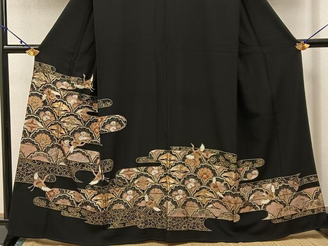 平和屋着物■豪華黒留袖　駒刺繍　飛鶴正倉院花文　金彩　正絹　逸品　BAAW9985hj