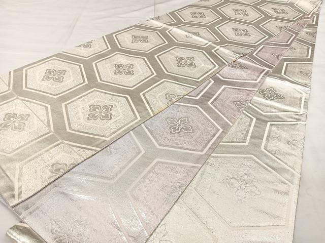 平和屋着物◎両面　全通柄袋帯　やまとオリジナル　亀甲花文　銀糸　正絹　逸品　BAAX0033qw