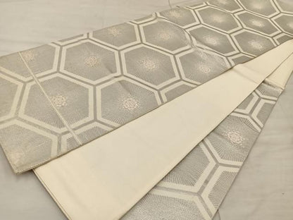 平和屋着物◎六通柄袋帯　亀甲花文　琴錦　プラチナ二重箔織　正絹　逸品　BAAX0316mz