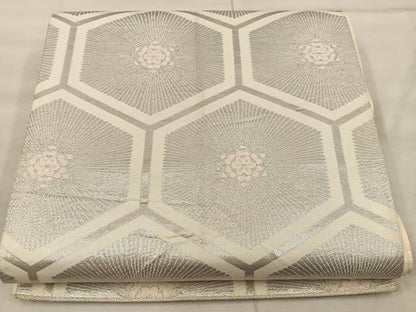 平和屋着物◎六通柄袋帯　亀甲花文　琴錦　プラチナ二重箔織　正絹　逸品　BAAX0316mz