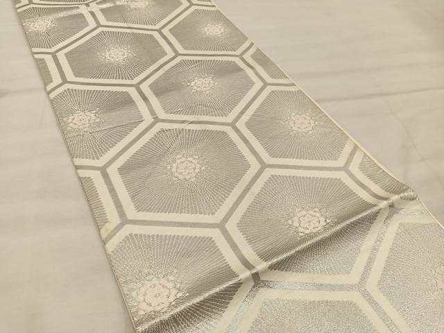 平和屋着物◎六通柄袋帯　亀甲花文　琴錦　プラチナ二重箔織　正絹　逸品　BAAX0316mz