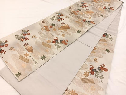平和屋着物◎六通柄袋帯　唐織　竜田川筏花文　金糸　正絹　逸品　BAAX0794hv