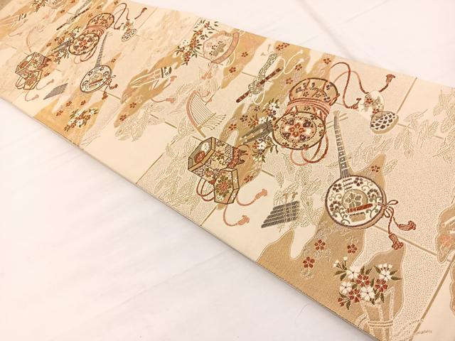 平和屋着物◎六通柄袋帯 銘明錦 貝桶楽器花文 金糸 正絹 逸品 BAAX0862hv