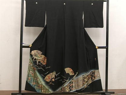 平和屋着物■五代 歌舞伎役者　坂東八十助　黒留袖　駒刺繍　衣の年輪　暈し染め　金彩　正絹　逸品　BAAX1388mz