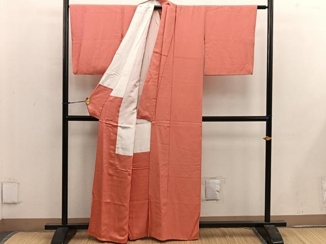 平和屋着物●本草木染作家　圓啓　色無地　花尽くし地紋　石竹色　正絹　逸品　AABH7230cs 平和屋着物□本草木染作家 圓啓 色無地 菊花地紋 鉛丹色