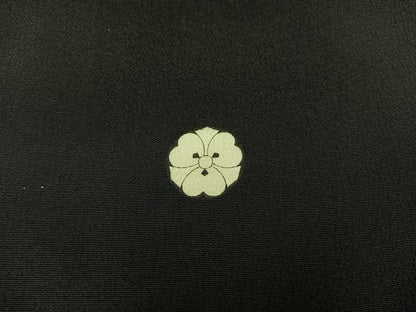 平和屋着物■豪華黒留袖　作家物　刺繍　文箱花文　正絹　逸品　BAAX1453mz