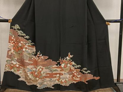 平和屋着物■豪華黒留袖 駒刺繍 菊花文 金彩 正絹 逸品 BAAX1456mz