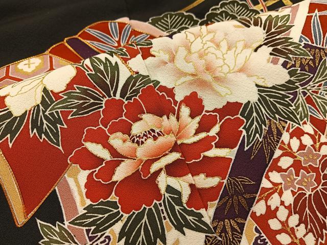平和屋着物■豪華黒留袖 亀甲牡丹花文 金彩 正絹 逸品 BAAX1476mz