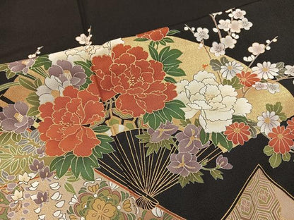 平和屋着物■豪華黒留袖　扇面牡丹花文　金彩　正絹　逸品　BAAX1482mz