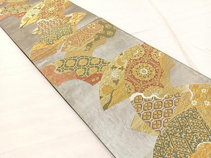 平和屋着物◎六通柄袋帯　唐織　地紙有職文　金糸　引箔　正絹　逸品　BAAX1842hv