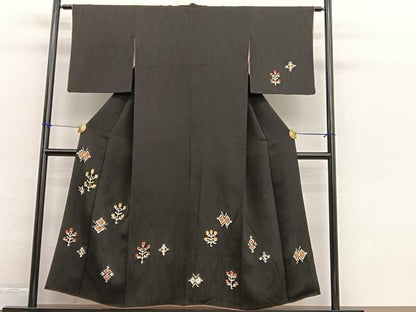 平和屋着物■訪問着　草花文　黒地　金彩　正絹　逸品　BAAX2479hv