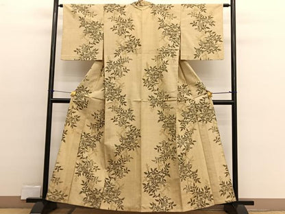 平和屋着物▽上質な紬　単衣　枝葉文　正絹　逸品　BAAX2598hv