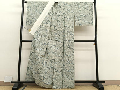 平和屋着物▽上質な紬　単衣　舞花文　正絹　逸品　BAAX2617hv