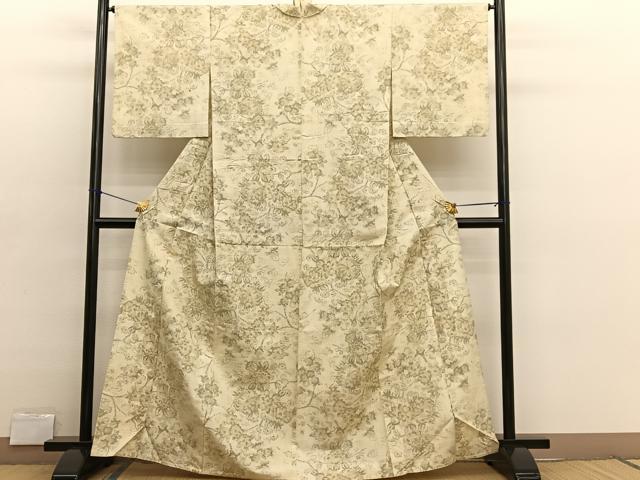 平和屋着物▽上質な紬　単衣　枝花文　正絹　逸品　BAAX2629hv