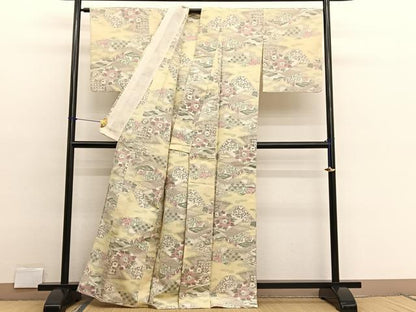平和屋着物▽上質な紬　単衣　遠山花唐草文　正絹　逸品　BAAX2671hv