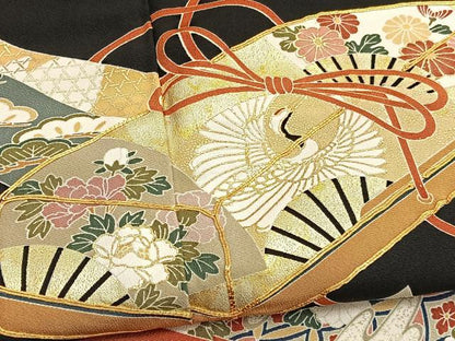 平和屋着物■豪華黒留袖　駒刺繍　文箱鶴花文　金彩　正絹　逸品　BAAX2759hv
