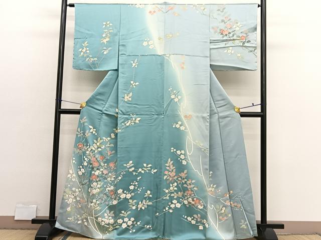 平和屋着物●訪問着　刺繍　利久織　先練緞子　椿　暈し染め　金彩　反端付き　正絹　逸品　BAAX2807hv