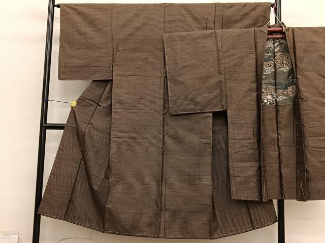 平和屋着物■男性　紬　アンサンブル　亀甲文様　羽裏：獅子　正絹　逸品　未使用　BAAX2850hv