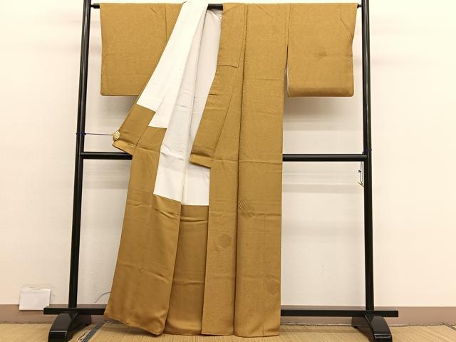平和屋着物■中国三大刺繍　スワトウ刺繍　総刺繍　無地絵羽訪問着　亀甲花文　黃土色　正絹　逸品　BAAX2852hv
