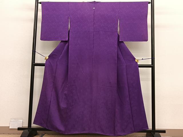 平和屋着物■上質な色無地　草花地紋　桑の実色　正絹　逸品　BAAX2969hv