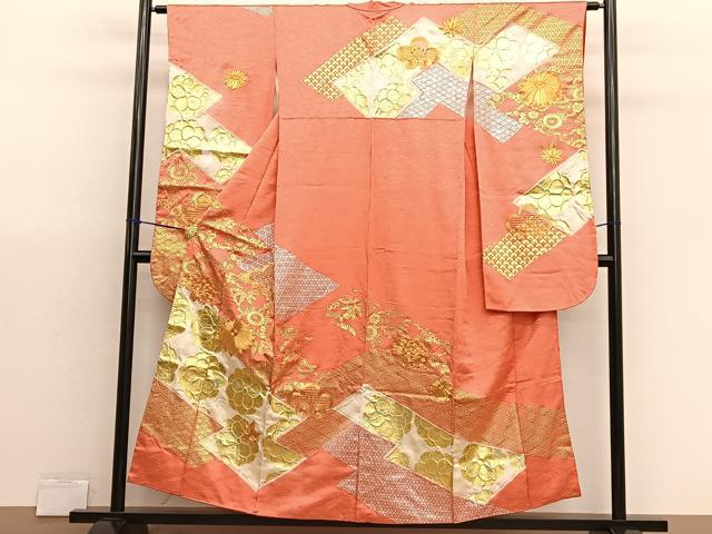 平和屋着物■豪華振袖　駒刺繍　松皮菱花文　金銀彩　三越扱い　正絹　逸品　BAAX2985hv