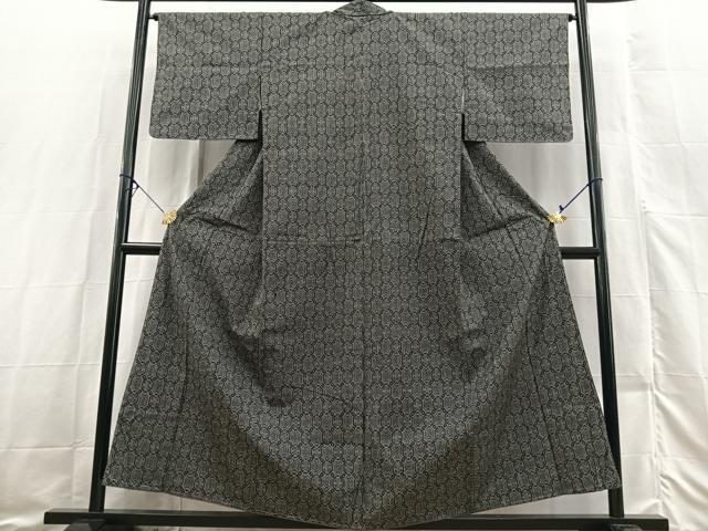 平和屋着物■上質な紬 幾何学文様 黒地 正絹 逸品 未使用 BAAX3442yc