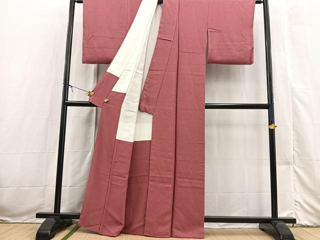 平和屋着物■上質な色無地　氷割れ地紋　浅蘇芳色　まるやま扱い　正絹　逸品　BAAX3520yc