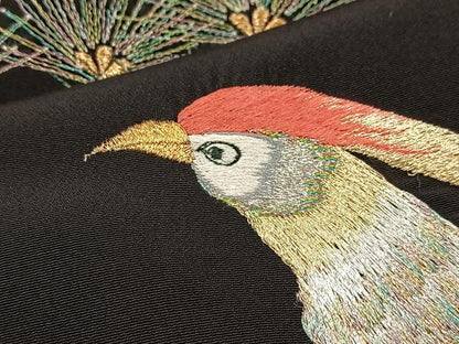 平和屋着物■豪華黒留袖　駒刺繍　尾長鳥笠松文　金銀糸　正絹　逸品　BAAX3631yc